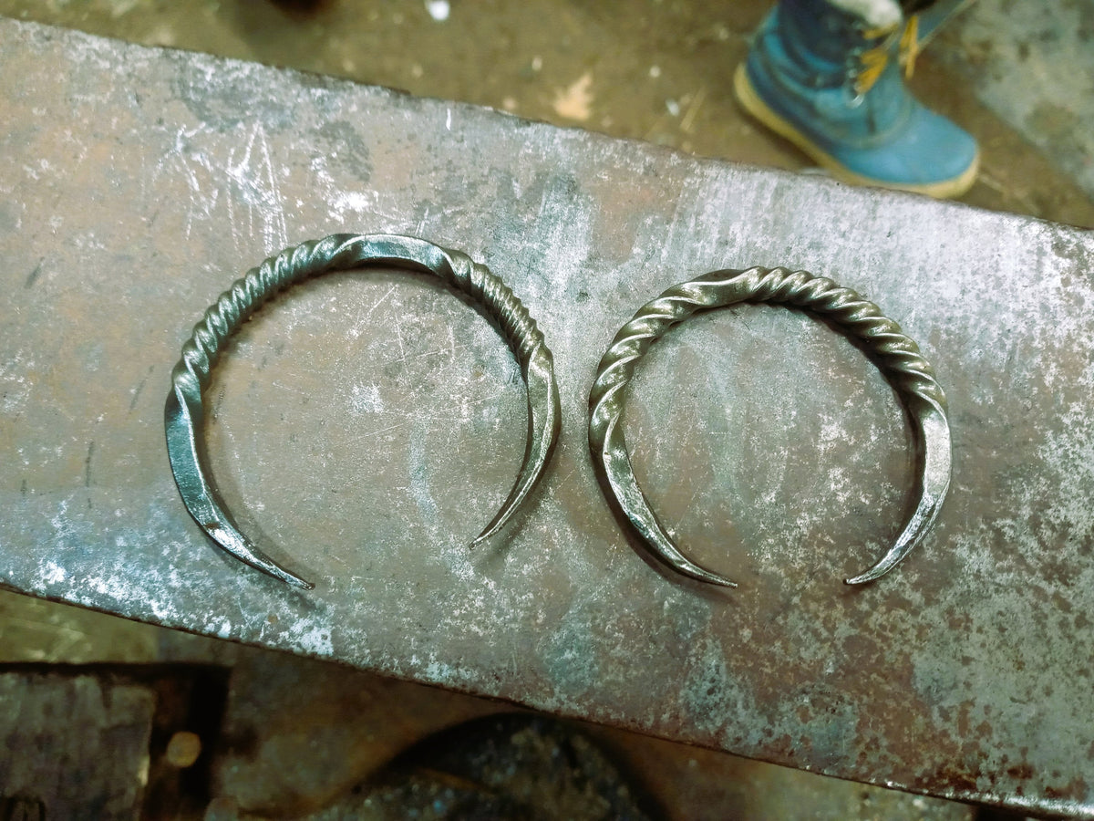 Celtic crescent moon pendant